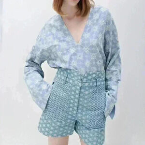 ZARA LIGHT BLUE CONTRAST FLORAL EYELET EMBROIDERED BLOUSE